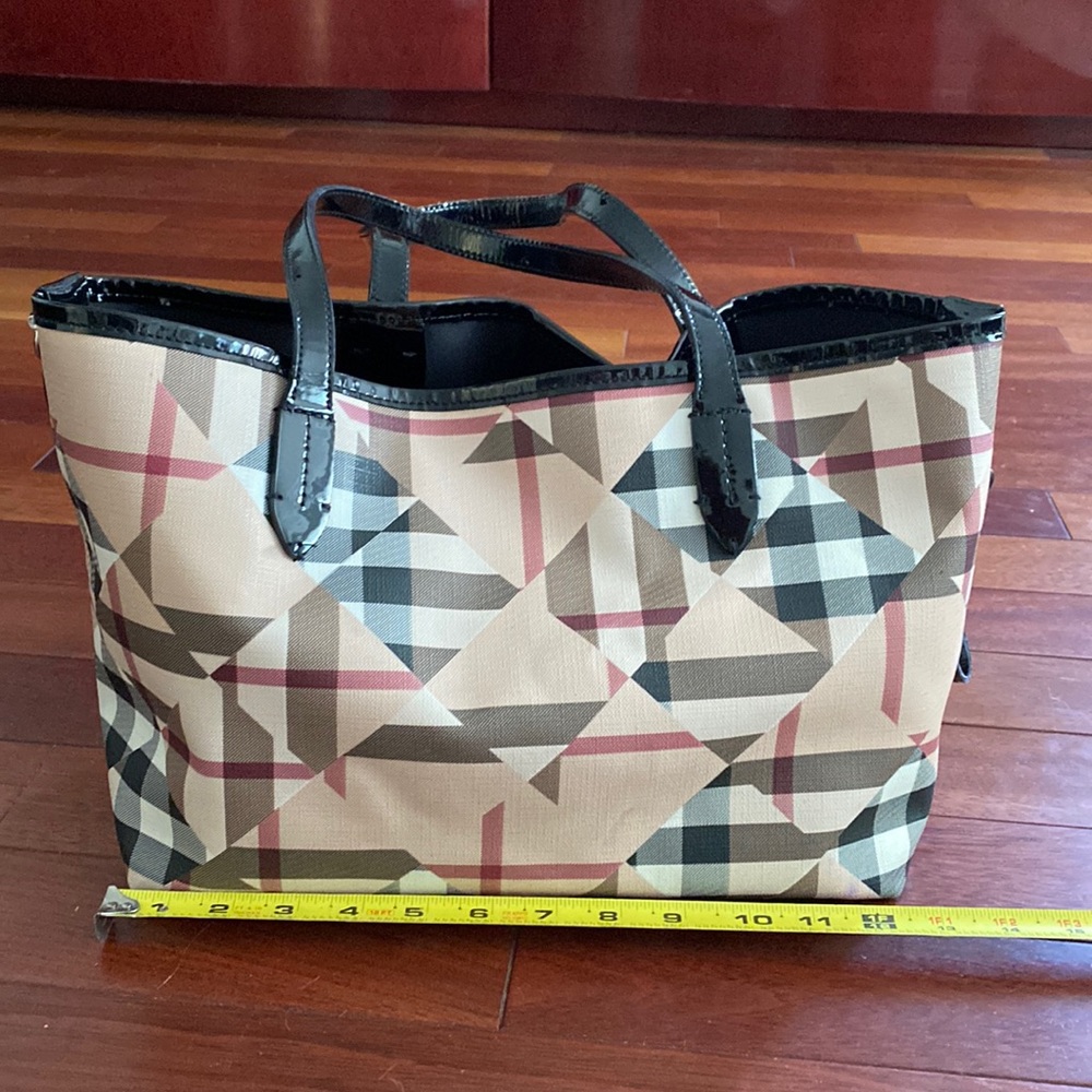 Burberry vintage bag